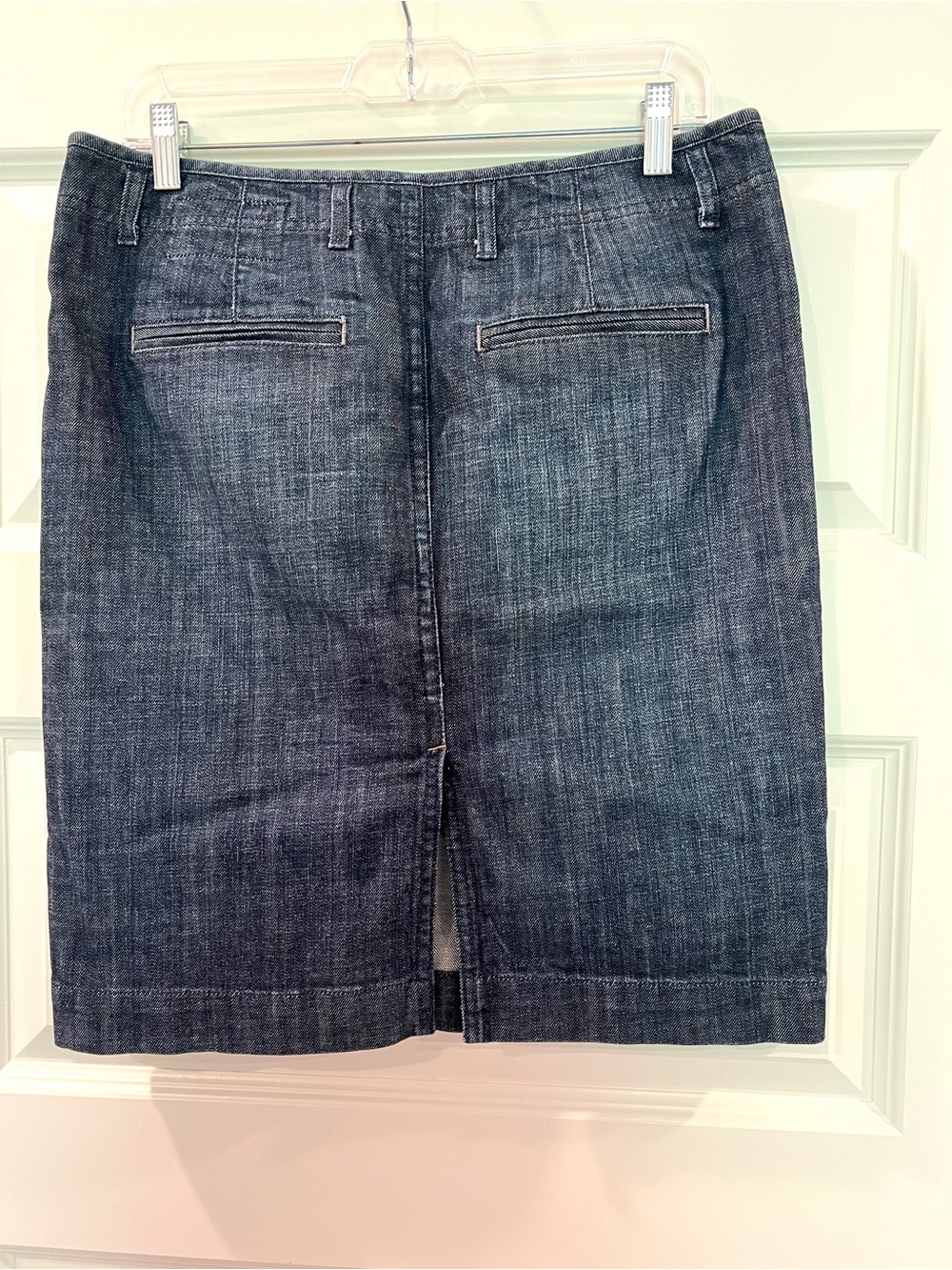 Gap 1969 Limited Edition Dark Wash Denim Skirt Size 10 Button Detail - Picture 4 of 9